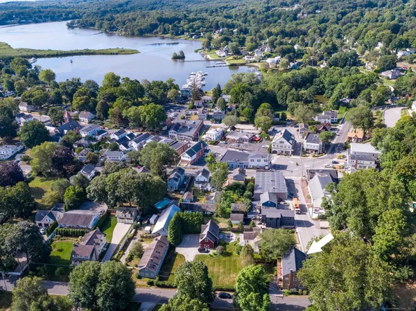 $1,300,000 | 11 North Main Street, Essex, CT 06426