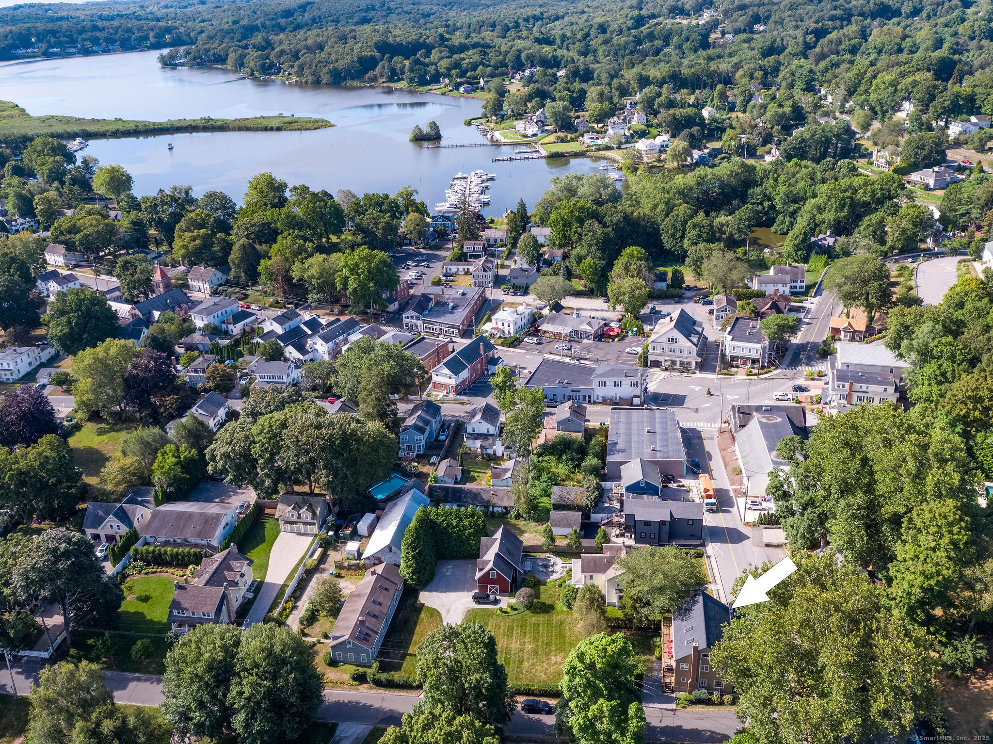 11 North Main Street Essex, CT 06426 - Photo 28 of 35 a view of a city