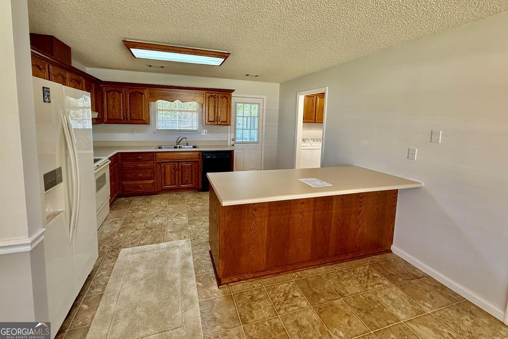 1402 Bear Creek Road Adel, GA 31620 - Photo 7 of 30