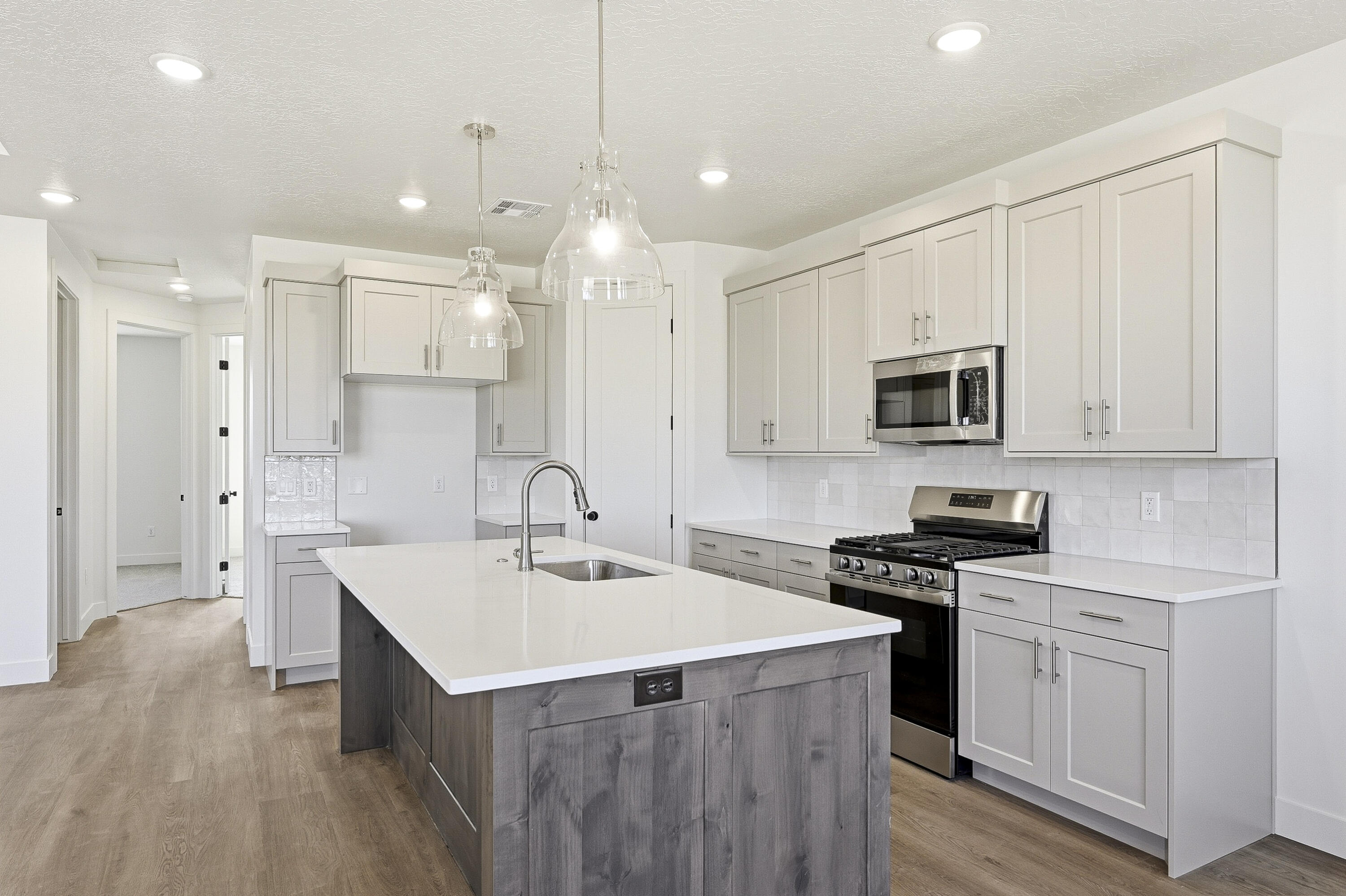 4923 North 10 East Enoch, UT 84721 - Photo 8 of 46 4923 N 10 E-20