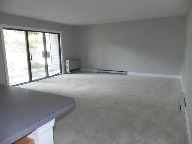 $279,900 | 17 Hawthorne Circle, South Burlington, VT 05403