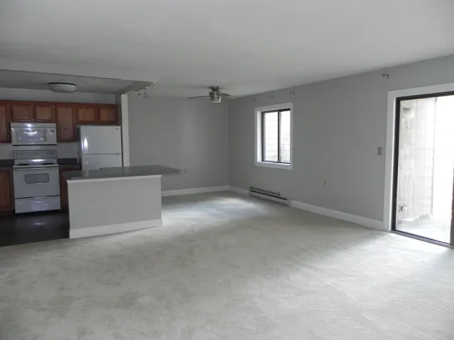 $279,900 | 17 Hawthorne Circle, South Burlington, VT 05403