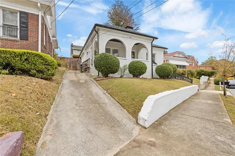$485,000 | 1425 Oglethorpe Avenue Southwest, Atlanta, GA 30310