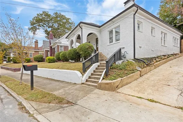 $485,000 | 1425 Oglethorpe Avenue Southwest, Atlanta, GA 30310