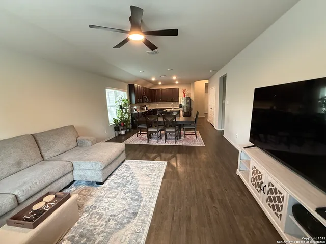 $362,495 | 6874 Comanche Cougar, San Antonio, TX 78233