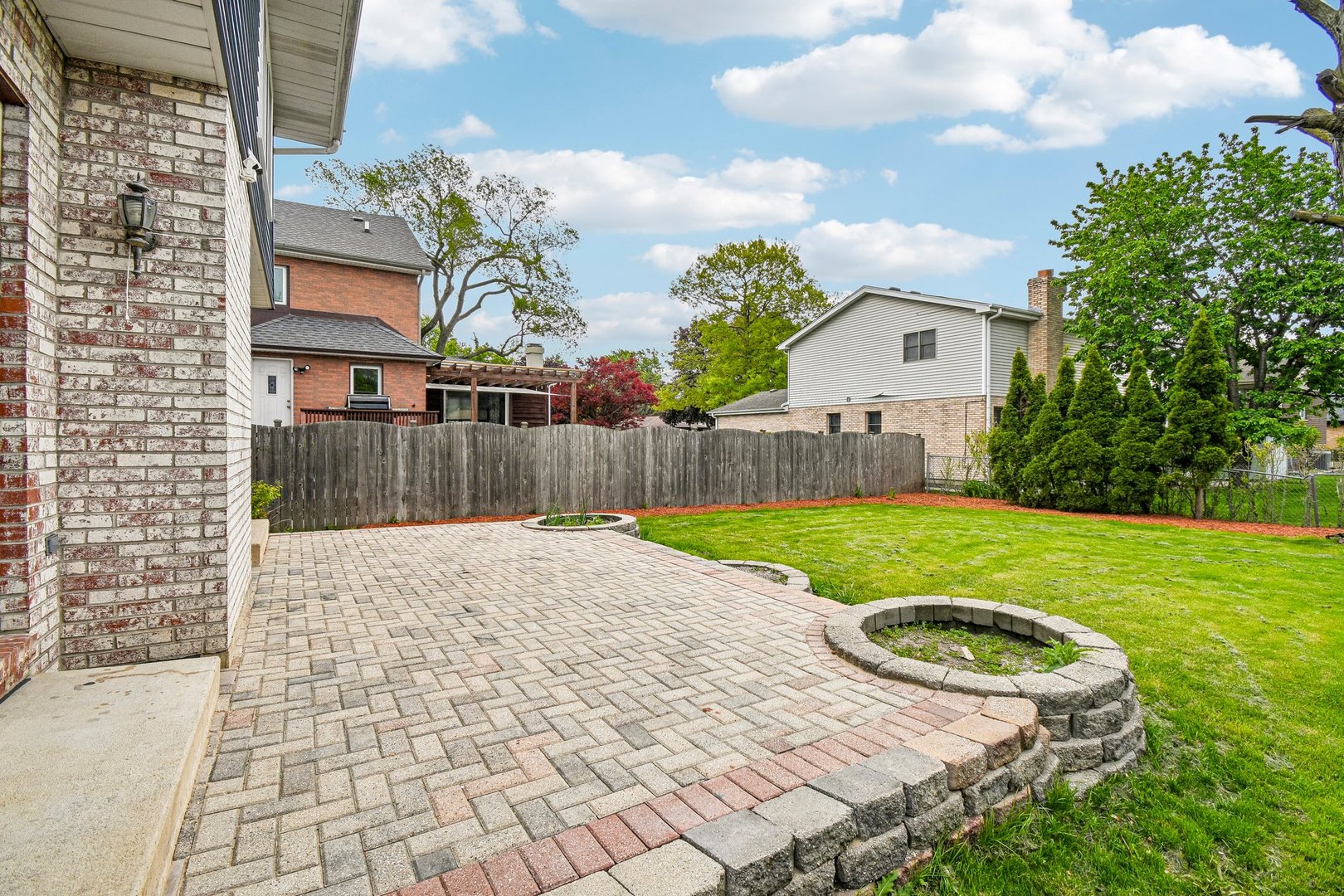 183 West Algonquin Road Des Plaines, IL 60016 - Photo 31 of 37