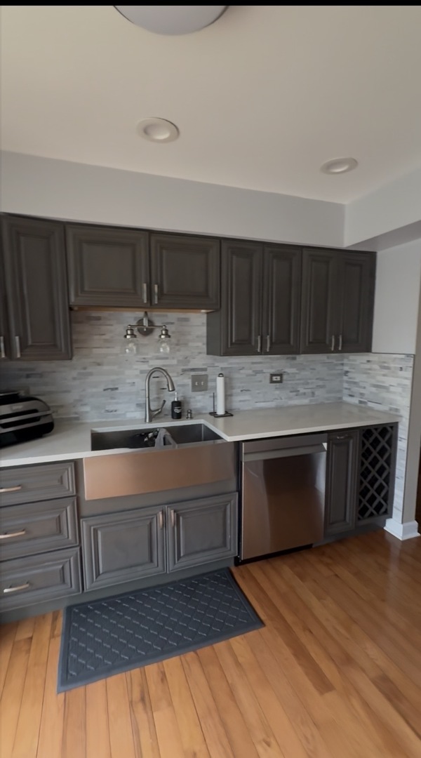 1477 South County Farm Road, Unit 11 Wheaton, IL 60189 - Photo 8 of 9