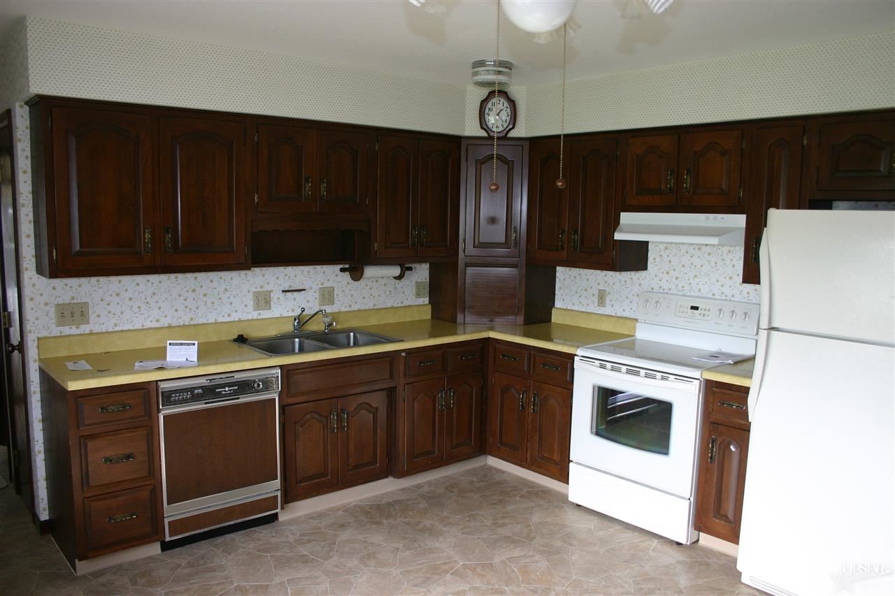 17430 Howe Road Monroeville, IN 46773 - Photo 16 of 28