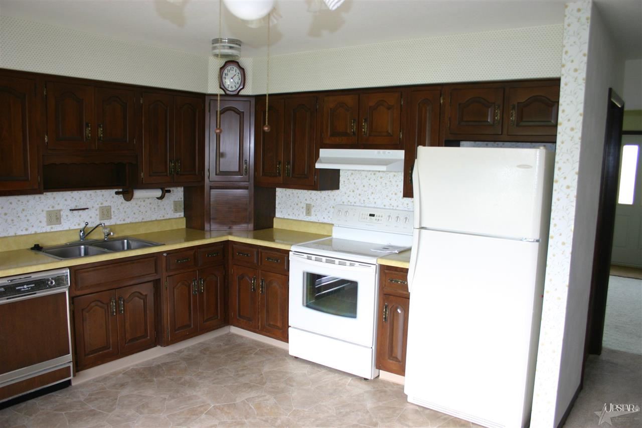 17430 Howe Road Monroeville, IN 46773 - Photo 17 of 28