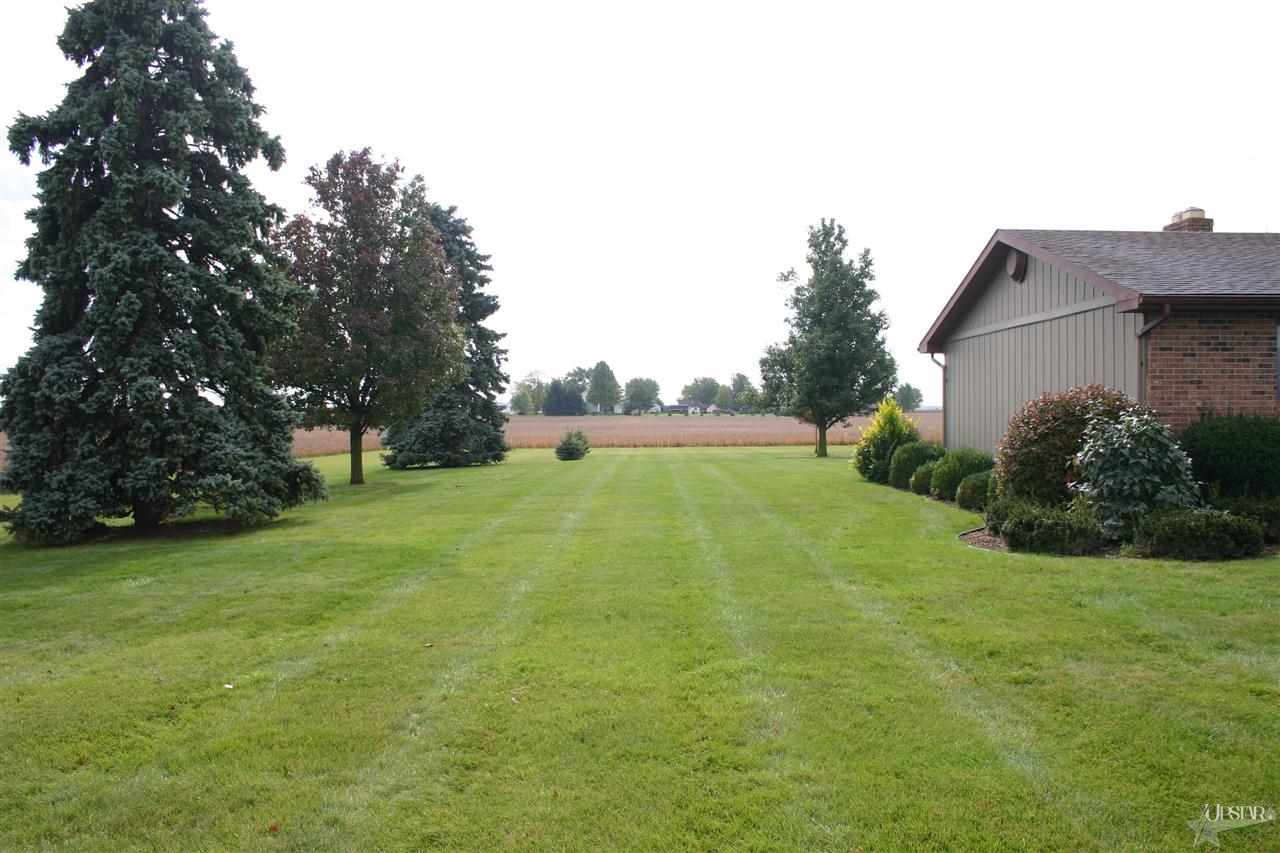 17430 Howe Road Monroeville, IN 46773 - Photo 8 of 28