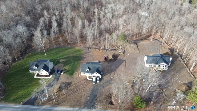 $675,000 | 117 Colchester Avenue, East Hampton, CT 06424