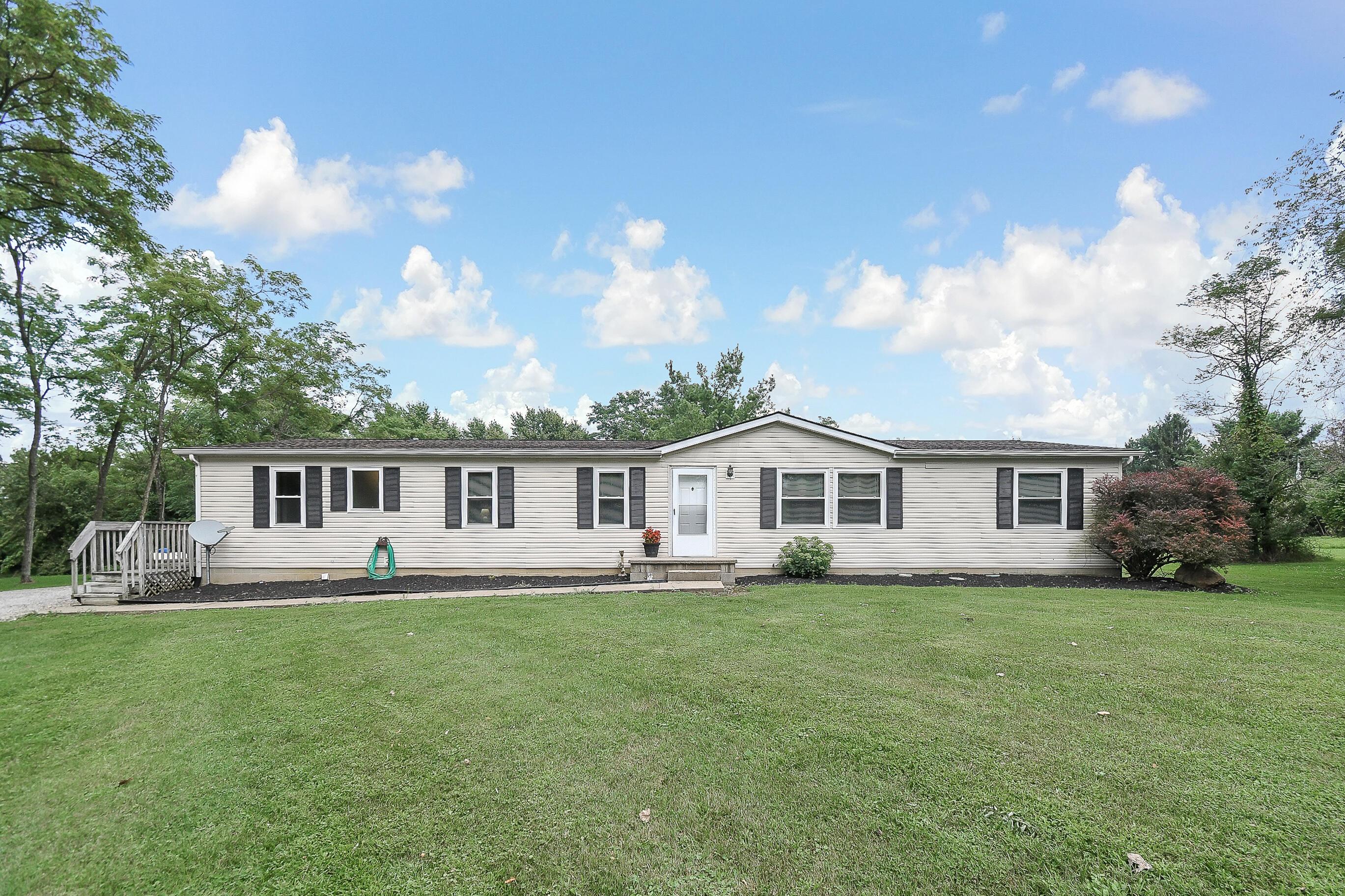 1700 Burnside Road Northwest Pataskala, OH 43062 - Photo 1 of 44