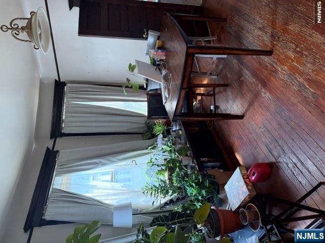 53 Chapman Place Irvington, NJ 07111 - Photo 3 of 5