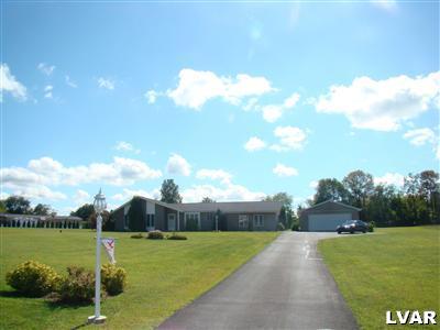 435 West Moorestown Road Nazareth, PA 18064 - Photo 3 of 17 Gallery Image 3