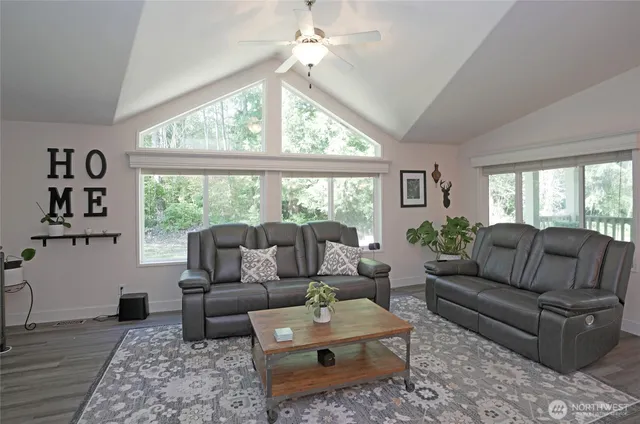 $475,000 | 170 Glacier Drive, Mineral, WA 98355