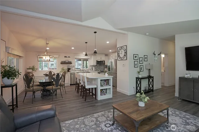 $475,000 | 170 Glacier Drive, Mineral, WA 98355