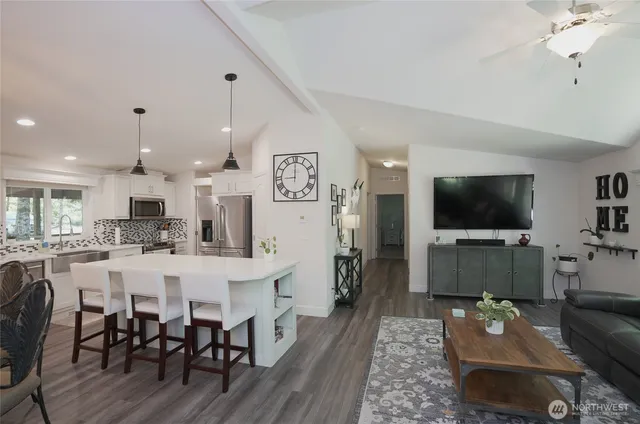 $475,000 | 170 Glacier Drive, Mineral, WA 98355