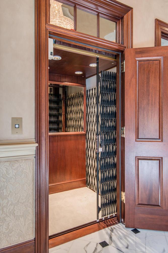 4334 Sneed Road Nashville, TN 37215 - Photo 17 of 30 a view of front door of house