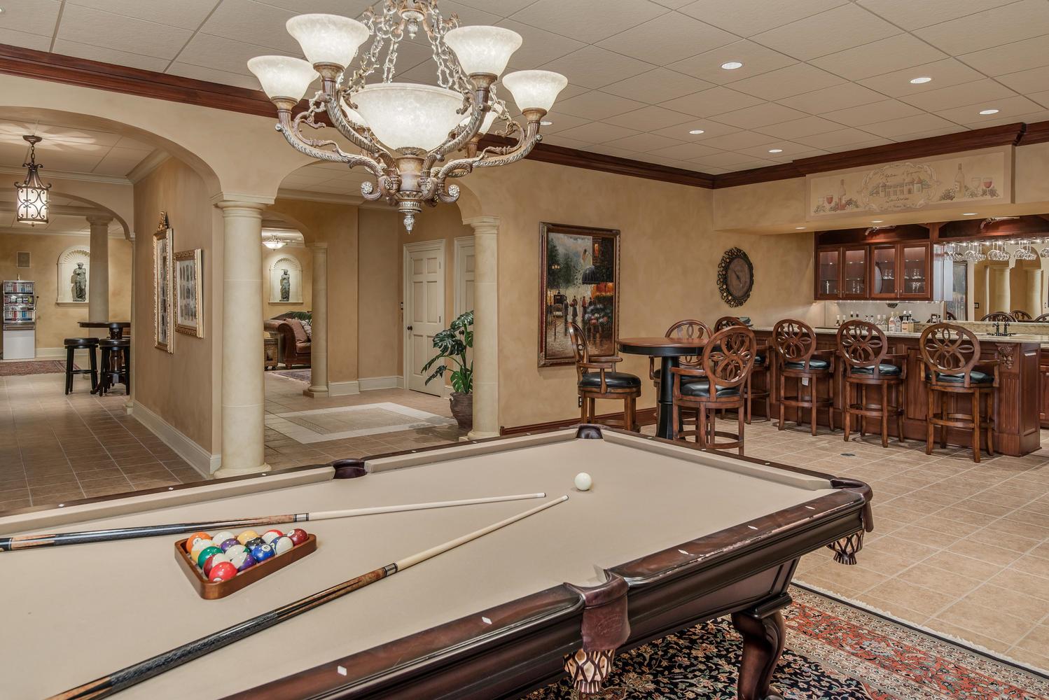 4334 Sneed Road Nashville, TN 37215 - Photo 20 of 30 a room with lots of wooden furniture