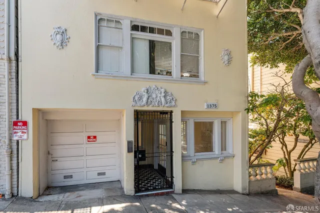 $3,500 | 1375 Sacramento Street, Unit 3, San Francisco, CA 94109