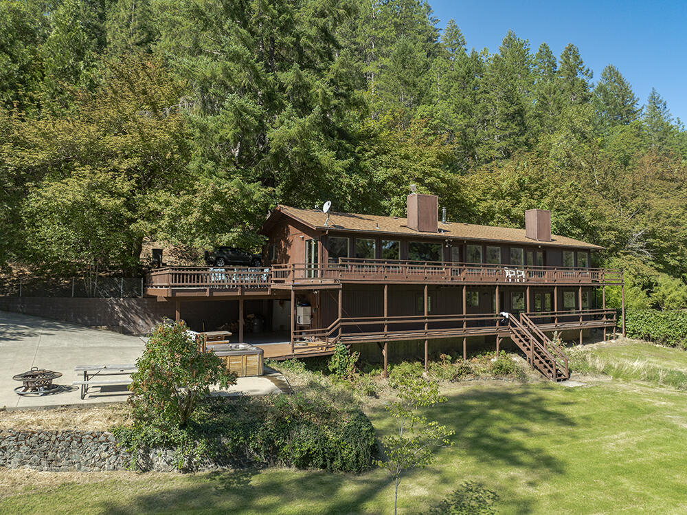 11926 Galice Road Merlin, OR 97532 - Photo 3 of 61 3