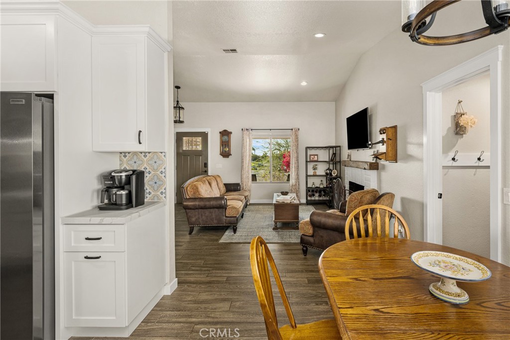 1116 West Craig Street Rialto, CA 92377 - Photo 10 of 37