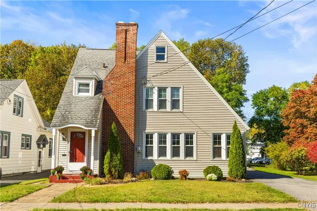 $314,900 | 2812 Ogden Place, Utica, NY 13501