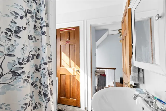 $314,900 | 2812 Ogden Place, Utica, NY 13501