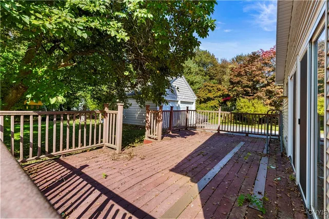 $314,900 | 2812 Ogden Place, Utica, NY 13501