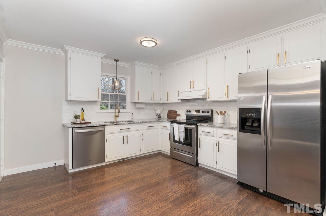 6405 Shadow Court Raleigh, NC 27613 - Photo 12 of 25