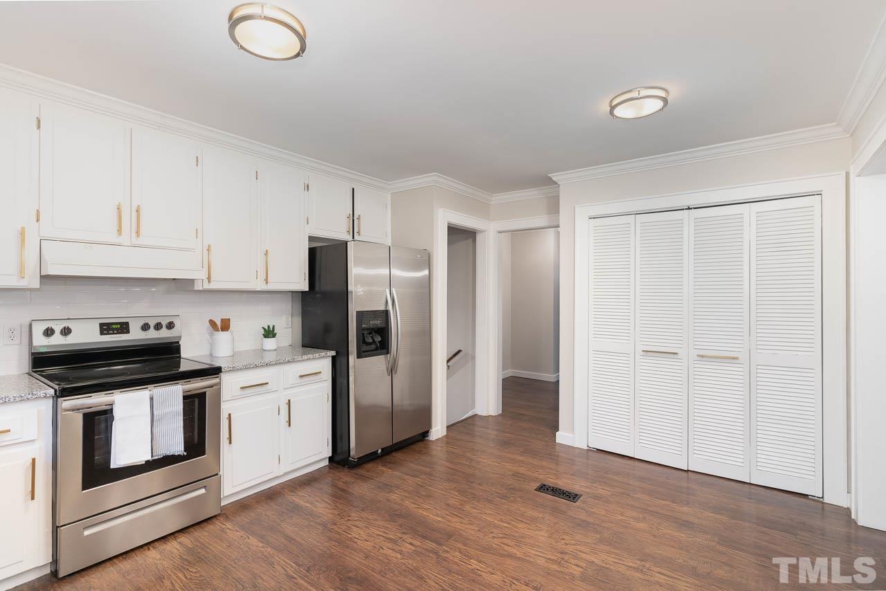 6405 Shadow Court Raleigh, NC 27613 - Photo 14 of 25