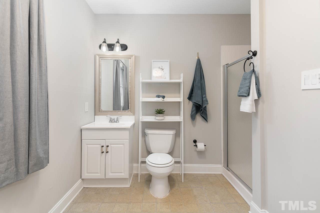 6405 Shadow Court Raleigh, NC 27613 - Photo 17 of 25