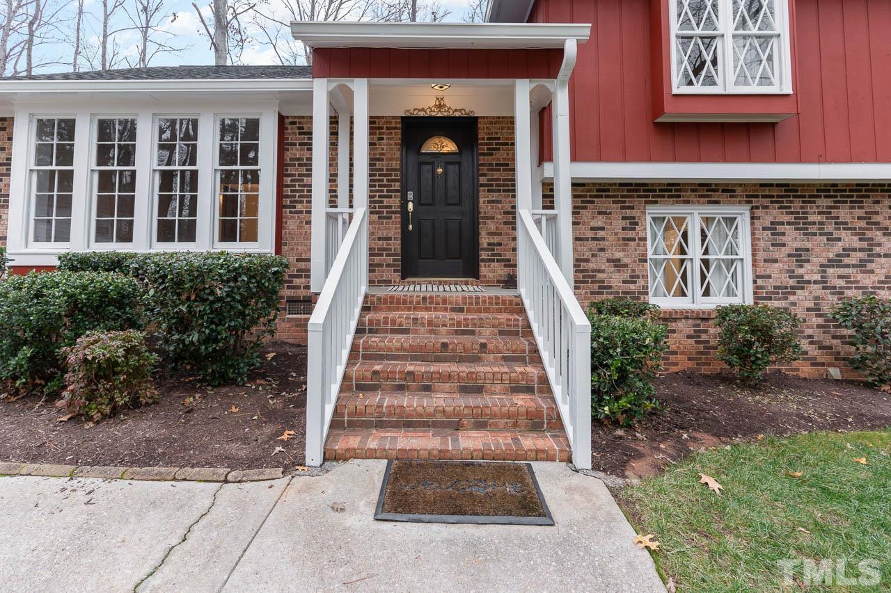 6405 Shadow Court Raleigh, NC 27613 - Photo 4 of 25