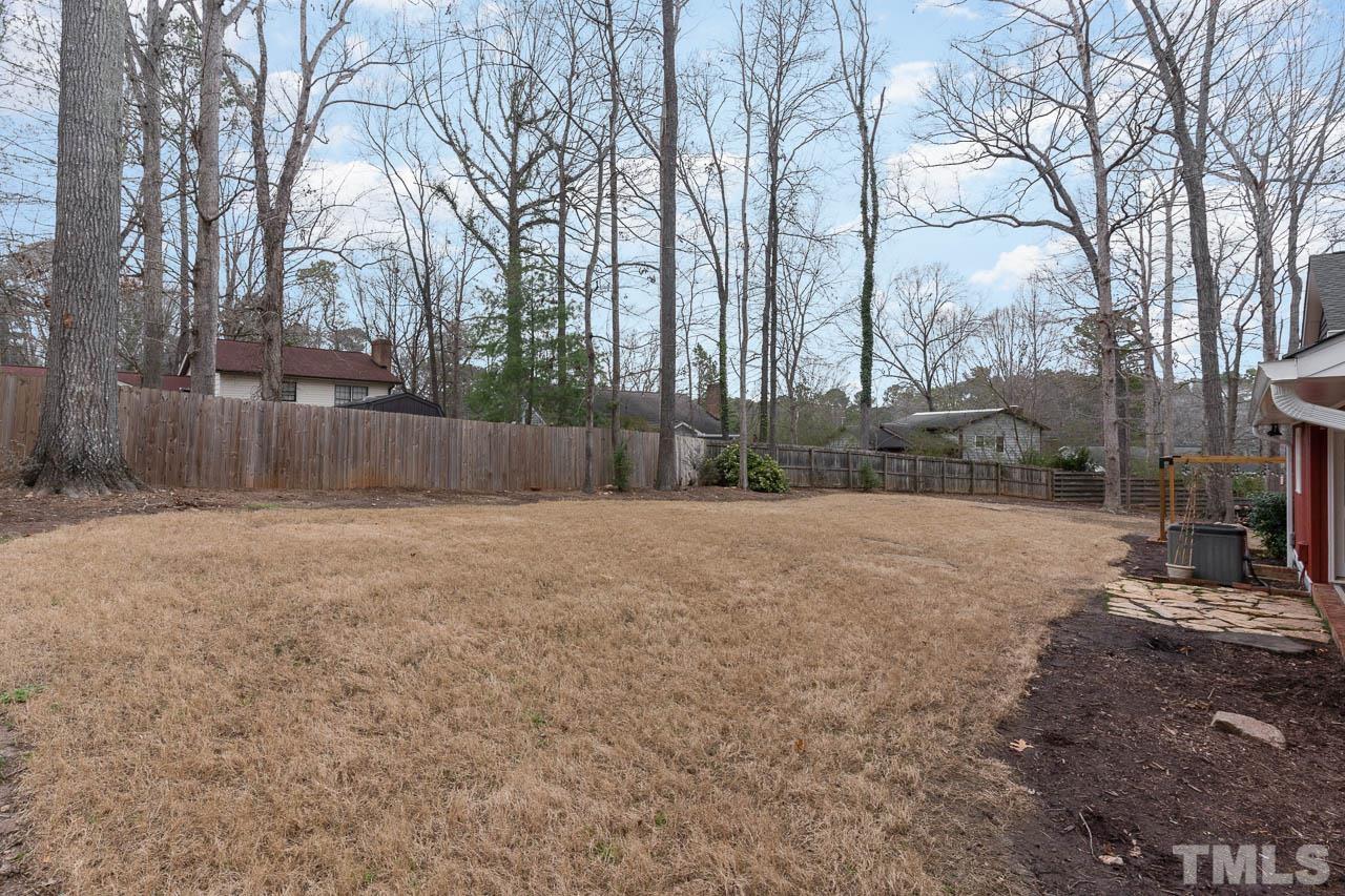 6405 Shadow Court Raleigh, NC 27613 - Photo 7 of 25