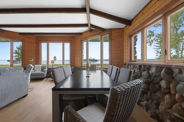 $799,900 | N8070 Tipperary Lane, Crivitz, WI 54114