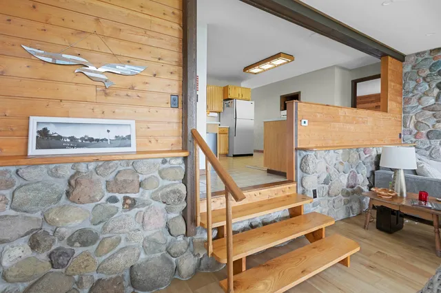 $799,900 | N8070 Tipperary Lane, Crivitz, WI 54114