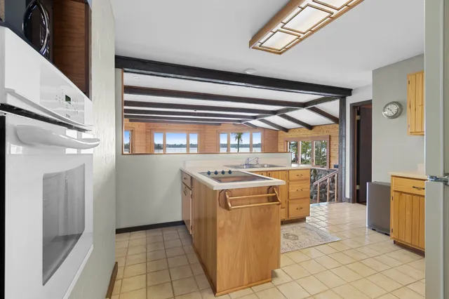 $799,900 | N8070 Tipperary Lane, Crivitz, WI 54114