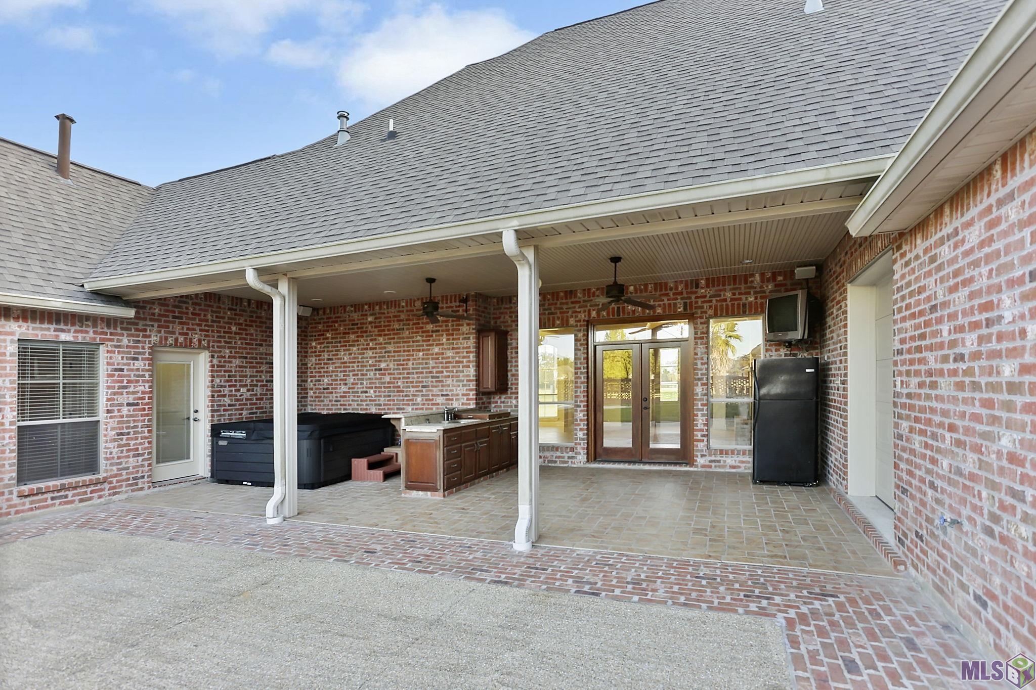 40010 Farm Road Gonzales, LA 70737 - Photo 6 of 24