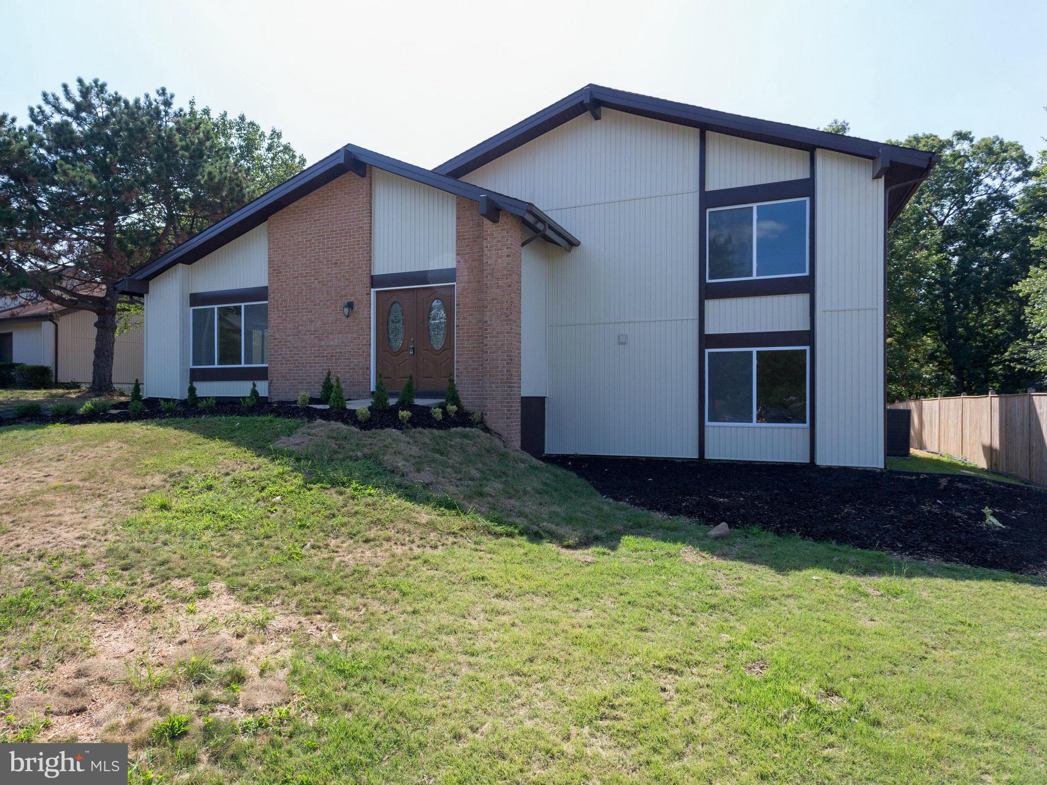 5920 Hall Street Springfield, VA 22152 - Photo 1 of 20 Exterior (Front)