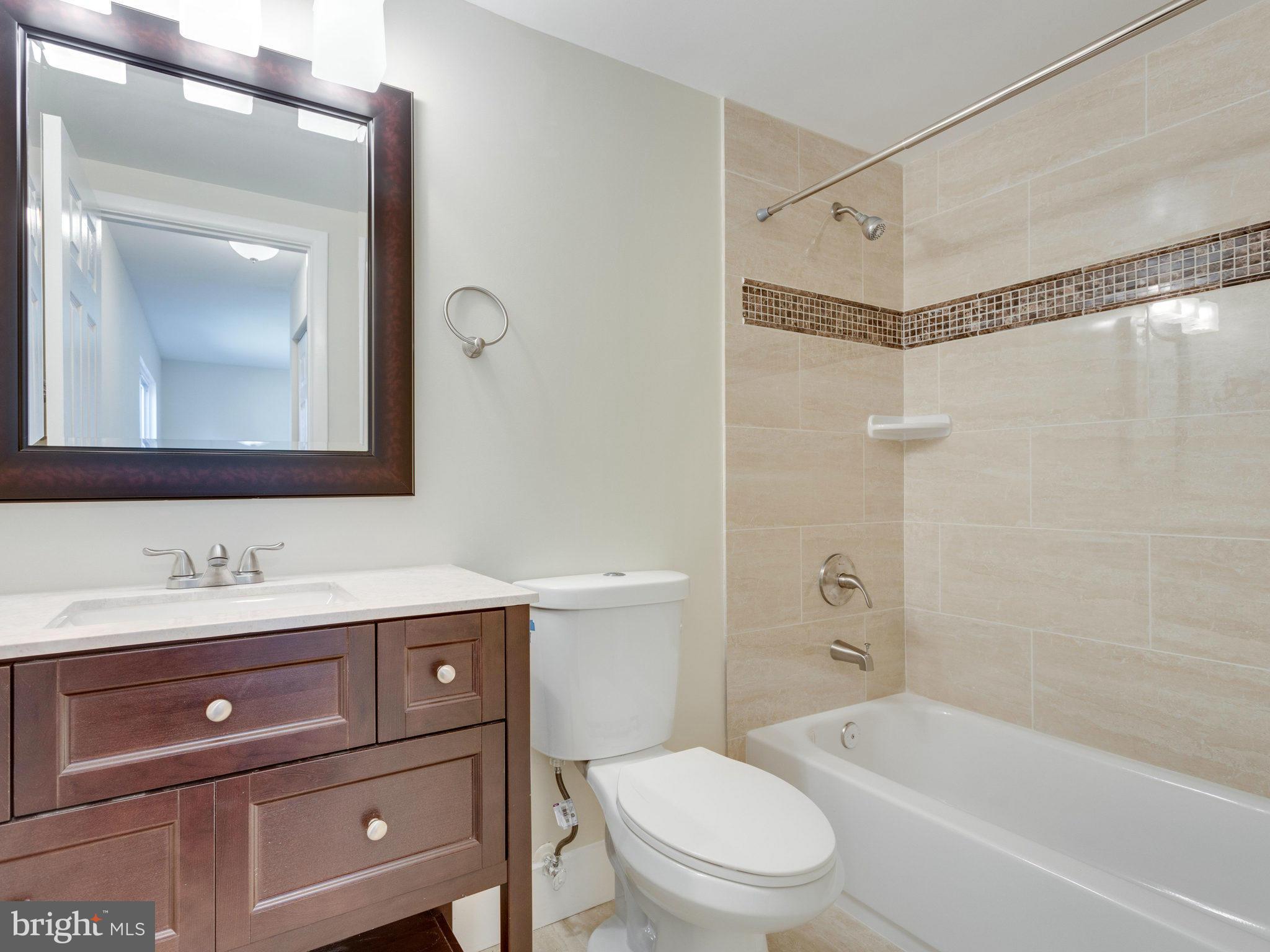 5920 Hall Street Springfield, VA 22152 - Photo 14 of 20 Bath (Master)