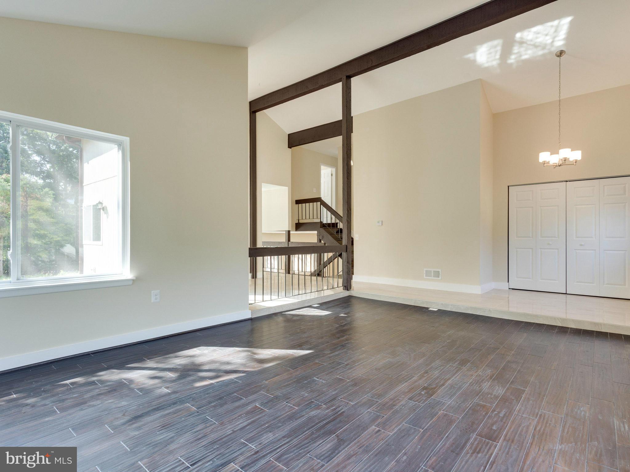 5920 Hall Street Springfield, VA 22152 - Photo 4 of 20 Interior (General)