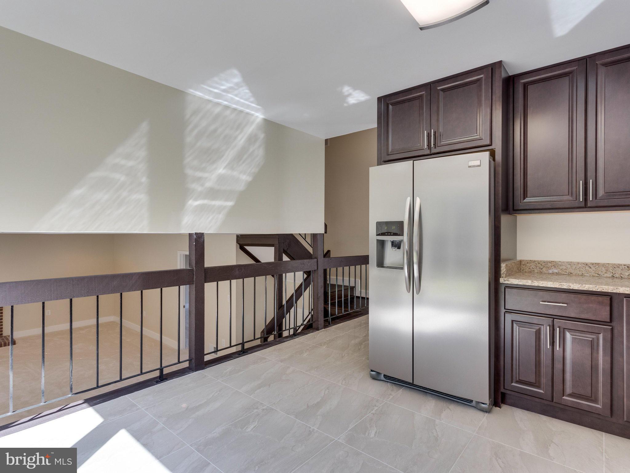 5920 Hall Street Springfield, VA 22152 - Photo 8 of 20 Kitchen