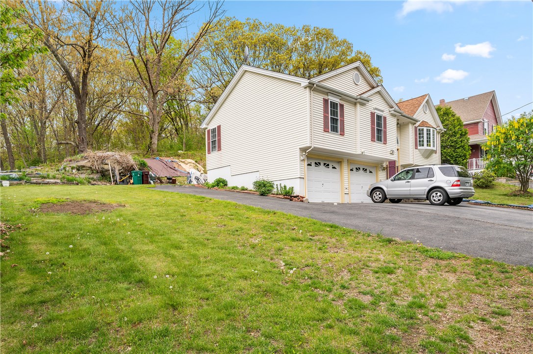536 3rd Avenue Woonsocket, RI 02895 - Photo 2 of 23 Gallery Image 2