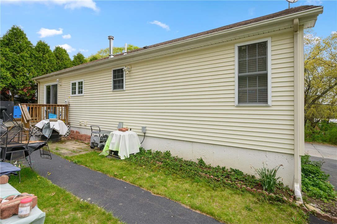 536 3rd Avenue Woonsocket, RI 02895 - Photo 21 of 23 Gallery Image 21