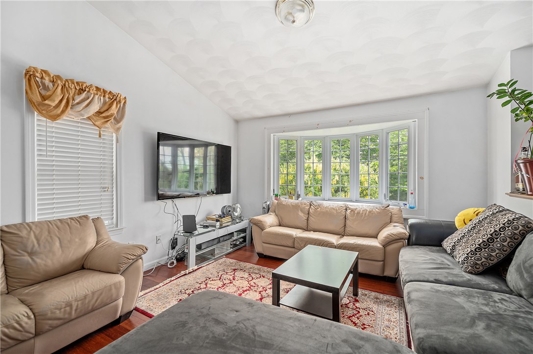 536 3rd Avenue Woonsocket, RI 02895 - Photo 8 of 23 Gallery Image 8