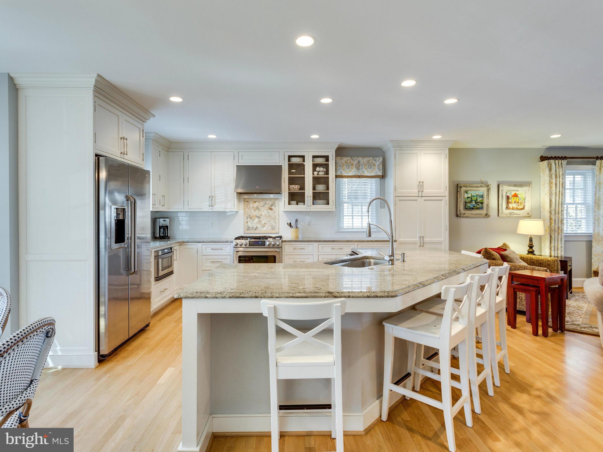 2415 Ridge Rd Drive Alexandria, VA 22302 - Photo 5 of 29 Kitchen