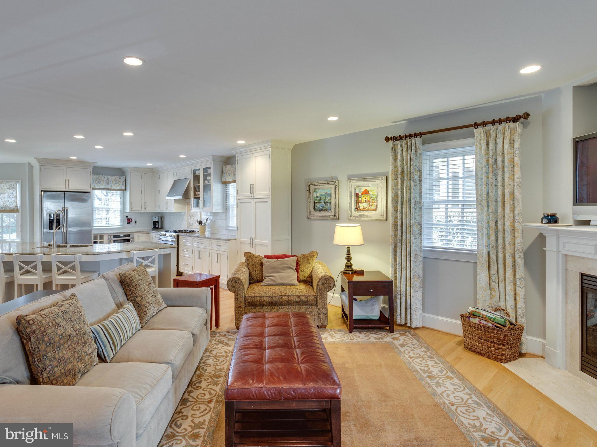 2415 Ridge Rd Drive Alexandria, VA 22302 - Photo 9 of 29 Family Room