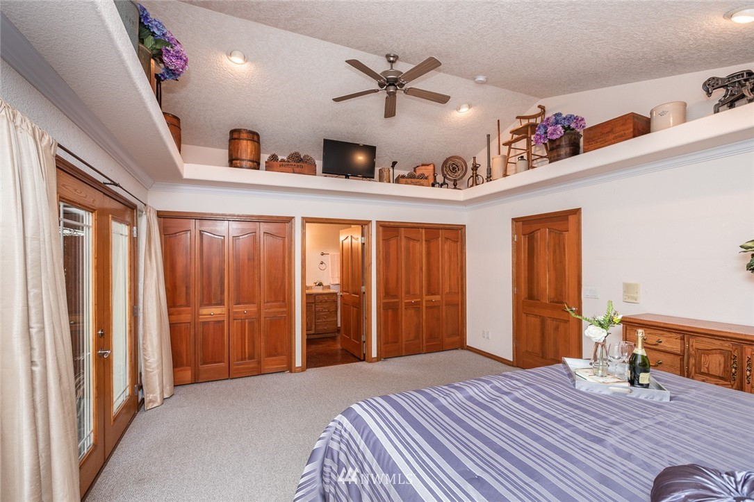 395 Russell Road Winlock, WA 98596 - Photo 16 of 40