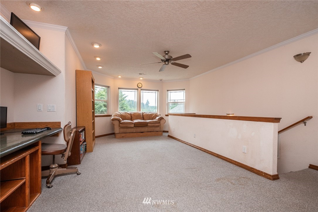 395 Russell Road Winlock, WA 98596 - Photo 23 of 40