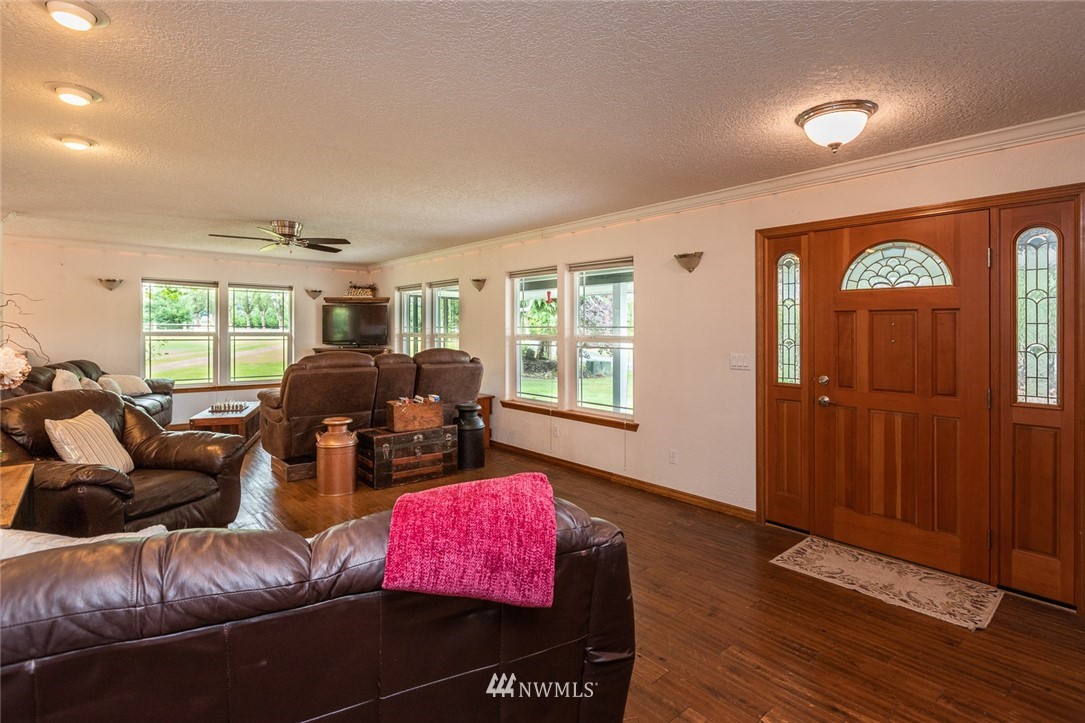 395 Russell Road Winlock, WA 98596 - Photo 24 of 40